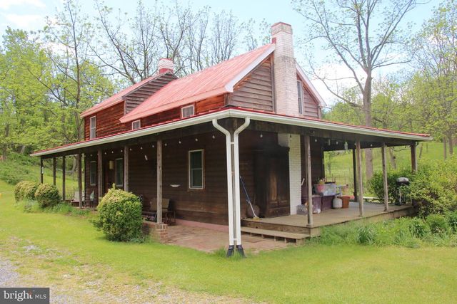 251 BARCLAYS RUN LN, Gore, VA 22637