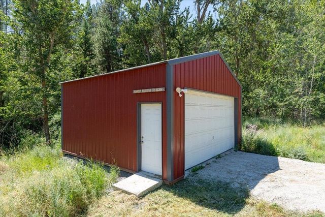 20803 W Euclid Rd, Spokane, WA 99022