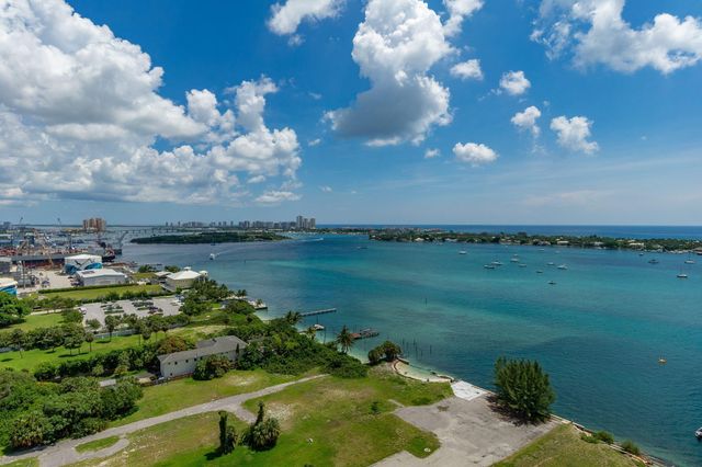 5600 N Flagler Drive 2201, West Palm Beach, FL 33407