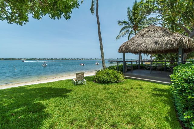 5600 N Flagler Drive 2201, West Palm Beach, FL 33407