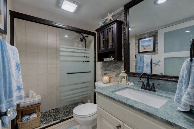 5600 N Flagler Drive 2201, West Palm Beach, FL 33407