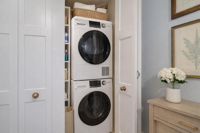 5600 N Flagler Drive 2201, West Palm Beach, FL 33407