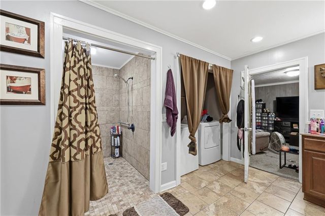 209 W Nebraska Avenue, St Joseph, MO 64504