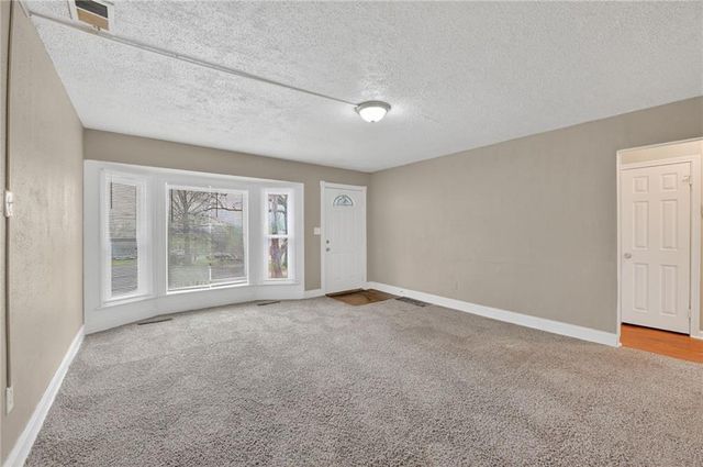 7413 E 56TH Terrace, Kansas City, MO 64129