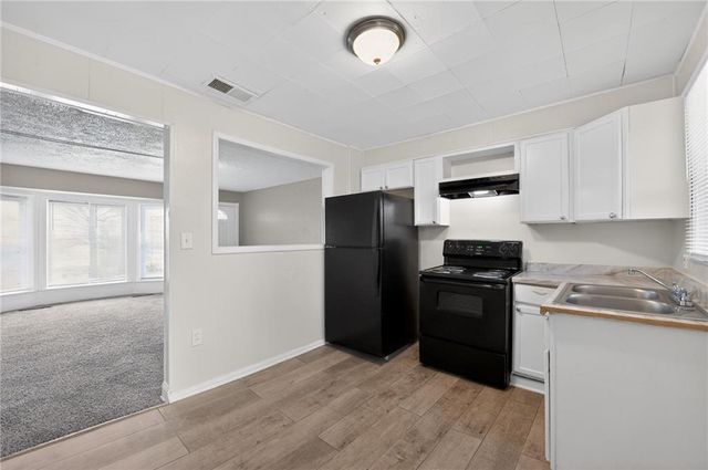 7413 E 56TH Terrace, Kansas City, MO 64129