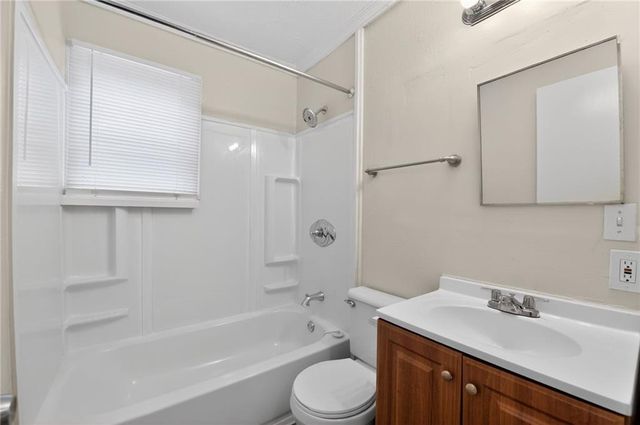 7413 E 56TH Terrace, Kansas City, MO 64129