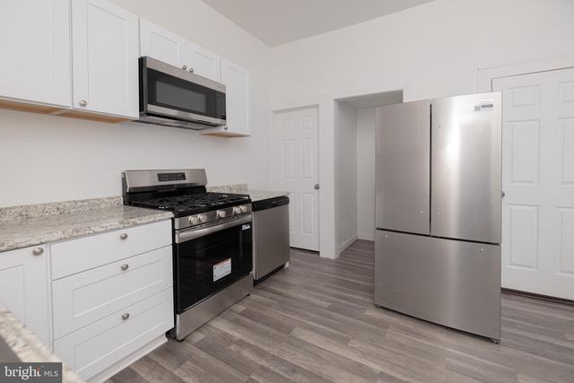 132 4TH AVE, Roebling, NJ 08554