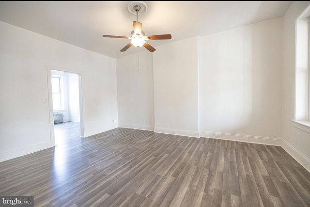 132 4TH AVE, Roebling, NJ 08554