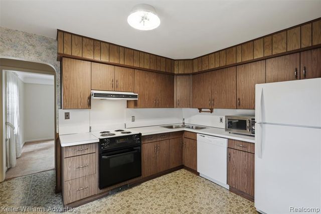 3807 Harding Street, Dearborn, MI 48124