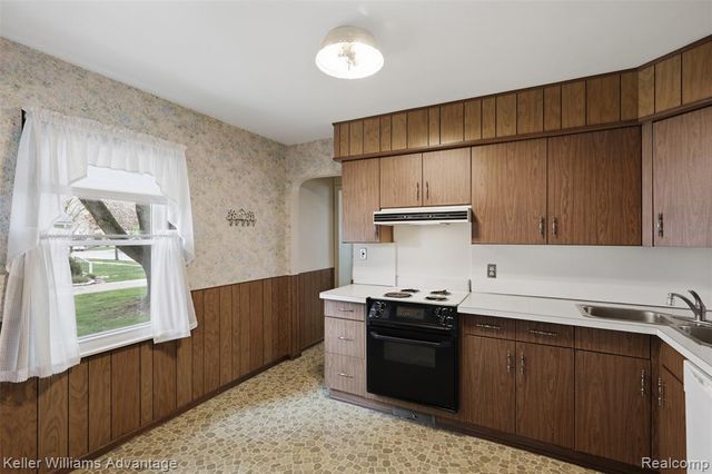 3807 Harding Street, Dearborn, MI 48124