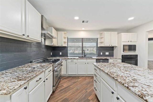 3715 Twin Forks Circle, Missouri City, TX 77459