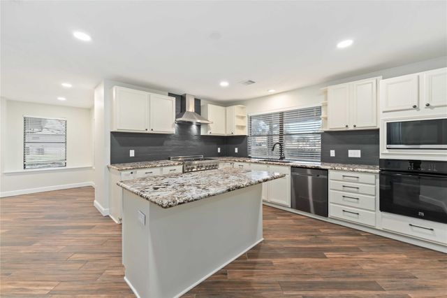 3715 Twin Forks Circle, Missouri City, TX 77459