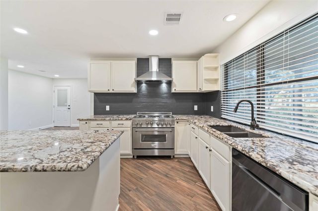 3715 Twin Forks Circle, Missouri City, TX 77459