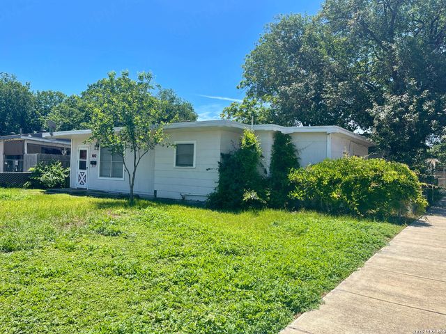 102 SHRINE AVE, San Antonio, TX 78221