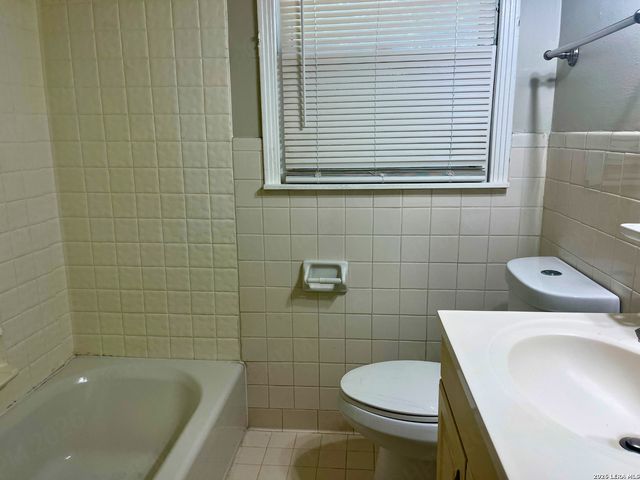 102 SHRINE AVE, San Antonio, TX 78221