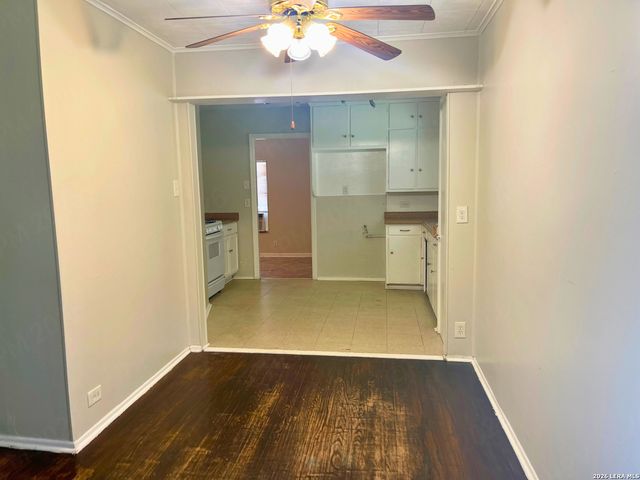 102 SHRINE AVE, San Antonio, TX 78221