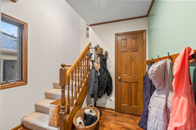 33805 N Oak Street, Grayslake, IL 60030