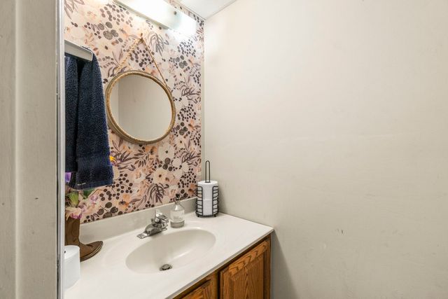 33805 N Oak Street, Grayslake, IL 60030