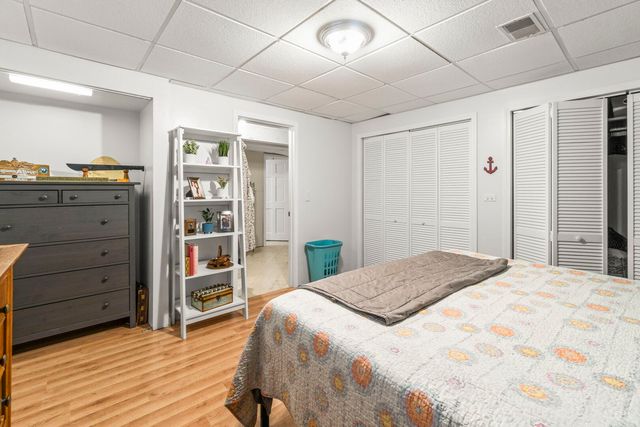 33805 N Oak Street, Grayslake, IL 60030