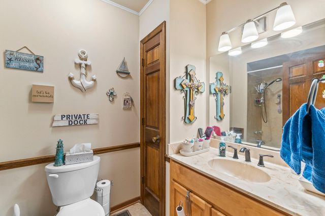 33805 N Oak Street, Grayslake, IL 60030