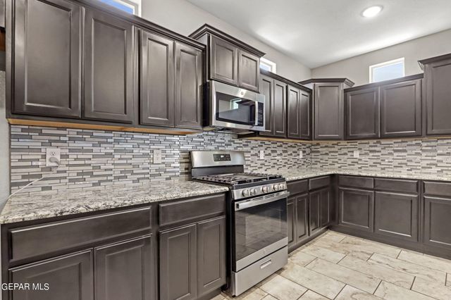 12312 DESERT PATH Court, El Paso, TX 79938