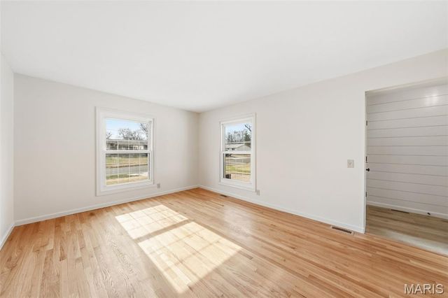 1475 Loveland Drive, Florissant, MO 63031