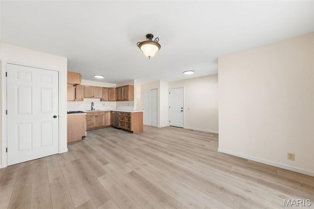 1475 Loveland Drive, Florissant, MO 63031