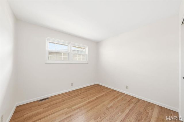 1475 Loveland Drive, Florissant, MO 63031