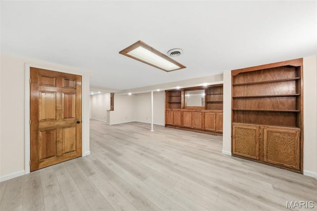 1475 Loveland Drive, Florissant, MO 63031