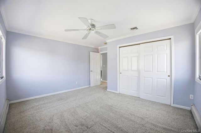 157 Rose Lane, New Hyde Park, NY 11040