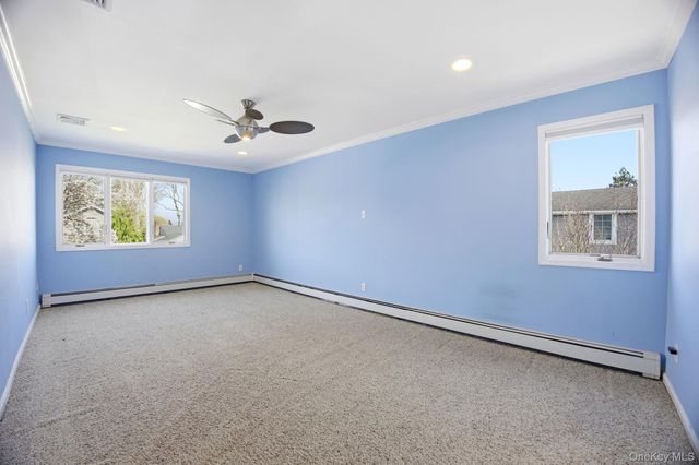 157 Rose Lane, New Hyde Park, NY 11040