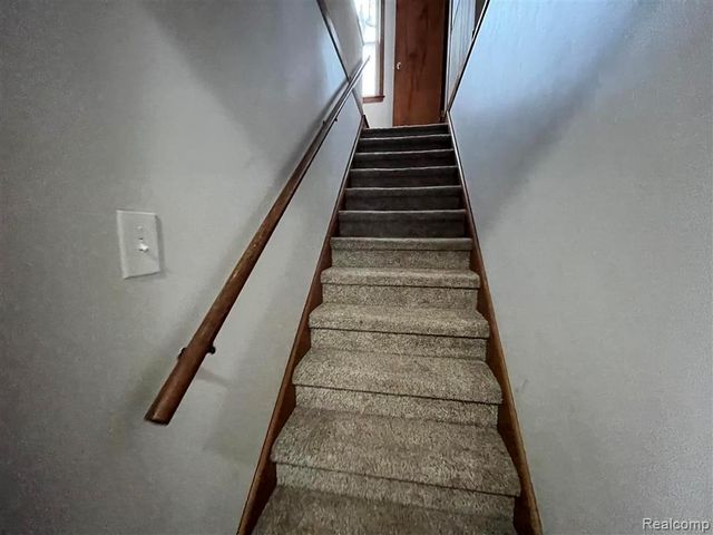 16572 Rosemary, Fraser, MI 48026