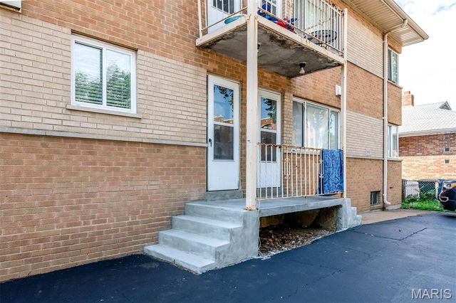 7361 Dale Avenue, St Louis, MO 63117
