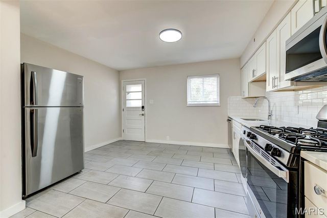 7361 Dale Avenue, St Louis, MO 63117