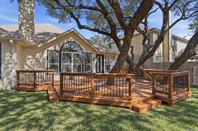 6310 Jade Gln, San Antonio, TX 78249