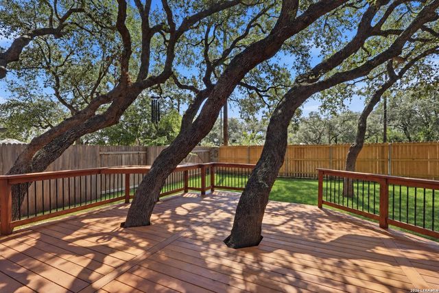 6310 Jade Gln, San Antonio, TX 78249