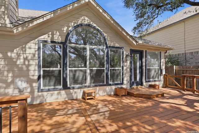 6310 Jade Gln, San Antonio, TX 78249