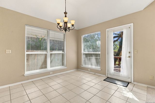6310 Jade Gln, San Antonio, TX 78249