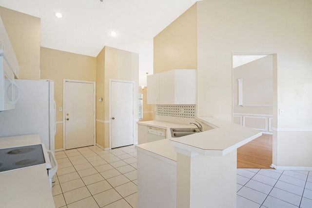 10567 Paso Fino Drive, Wellington, FL 33449