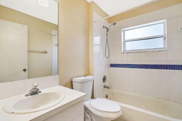10567 Paso Fino Drive, Wellington, FL 33449