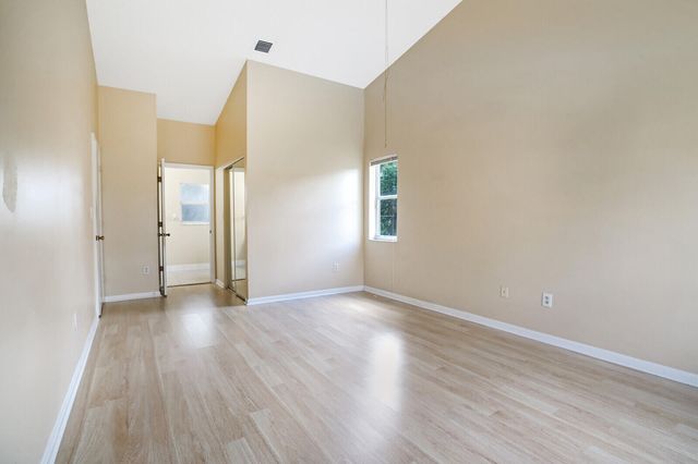 10567 Paso Fino Drive, Wellington, FL 33449