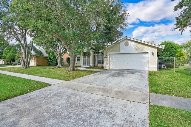 10567 Paso Fino Drive, Wellington, FL 33449