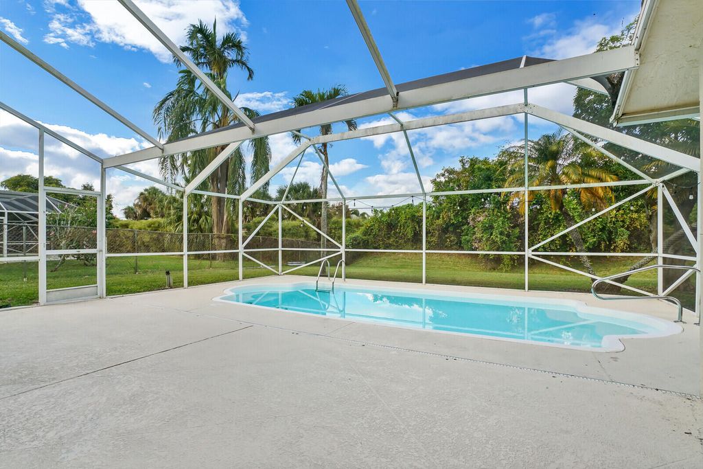 10567 Paso Fino Drive, Wellington, FL 33449