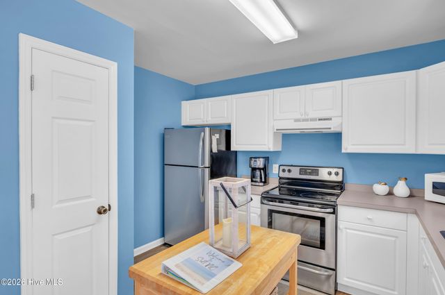 220 NE 55th Street, Oak Island, NC 28465