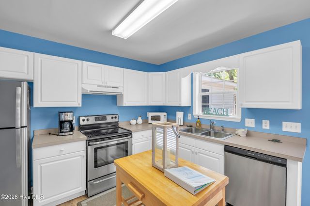 220 NE 55th Street, Oak Island, NC 28465