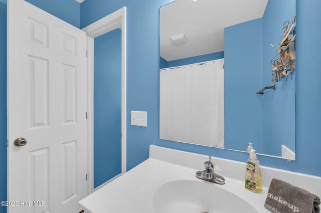 220 NE 55th Street, Oak Island, NC 28465