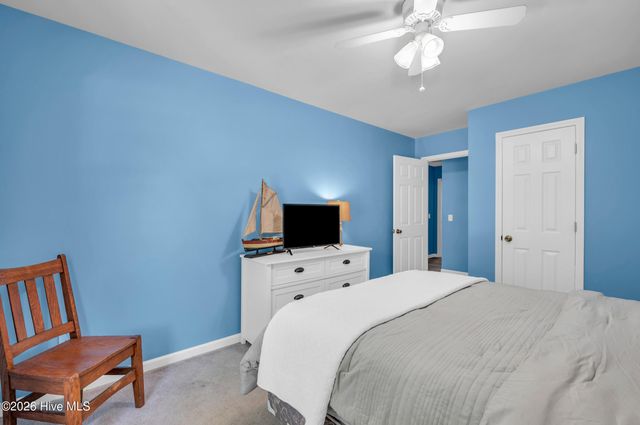 220 NE 55th Street, Oak Island, NC 28465