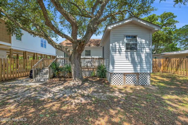 220 NE 55th Street, Oak Island, NC 28465