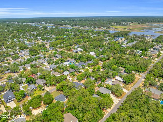 220 NE 55th Street, Oak Island, NC 28465