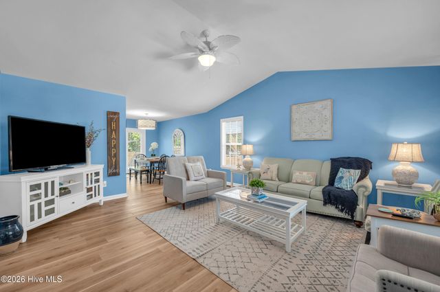 220 NE 55th Street, Oak Island, NC 28465